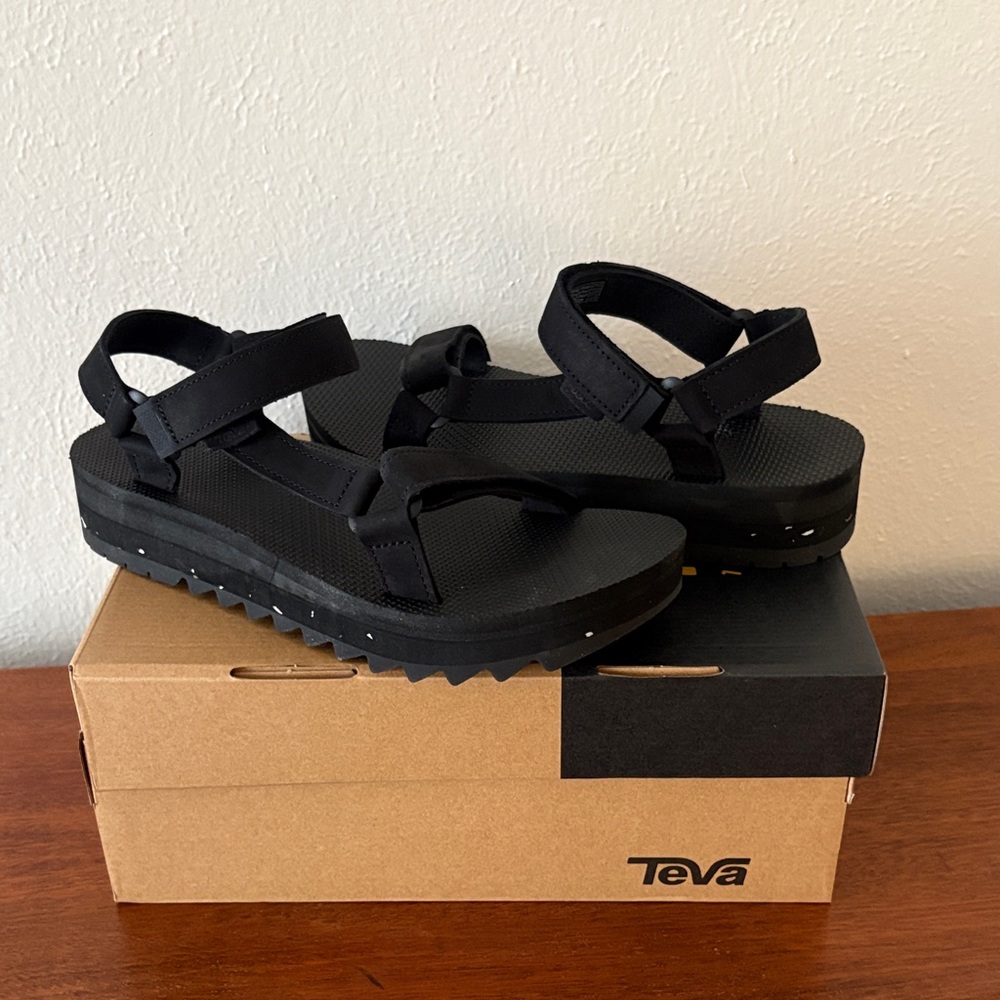 TEVA Platform Sandals NIB